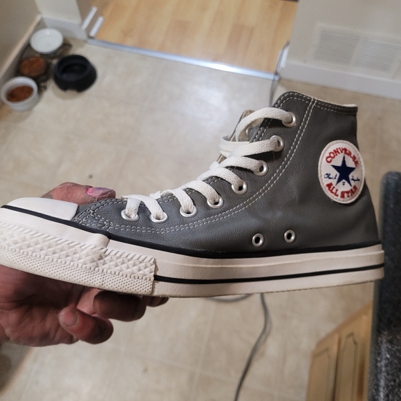 VINTAGE Converse leather high top chuck taylors - Picture 3 of 12